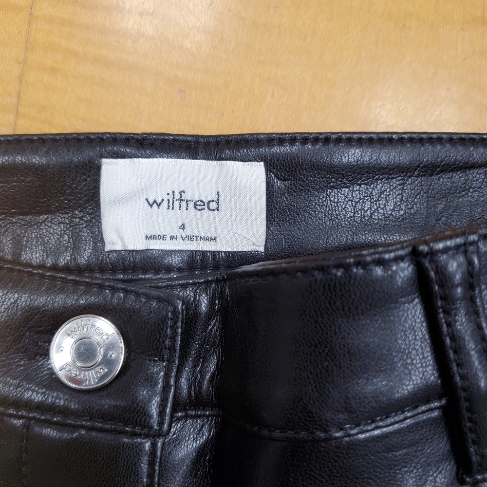 Aritzia Crop Pant - Picture 7 of 8